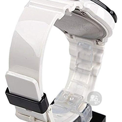 MRW-200HC-7BVDF strap closeup
