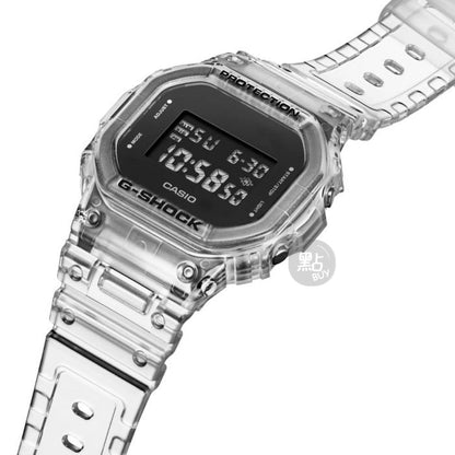 DW-5600SKE-7JR medium close up