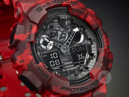 CASIO GA-100CM-4AER G-Shock 樹脂錶帶 200米防水 - 錶面及紅色迷彩錶圈特寫