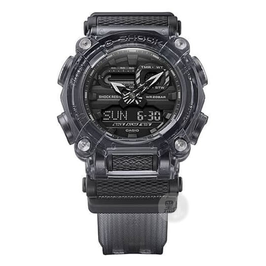 CASIO GA-900SKE-8AJR G-Shock 200M 防水 防震 - 正面視角，突顯煙灰色樹脂錶殼