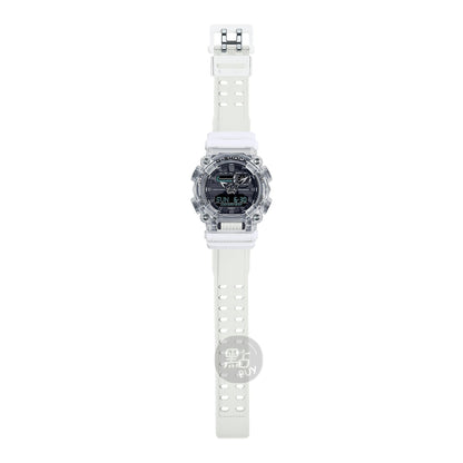 CASIO GA-900SKL-7AER G-Shock 200M 防水 防震 - 全身圖，展示半透明錶帶