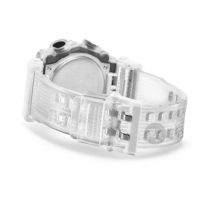 CASIO GA-900SKL-7AER G-Shock 200M 防水 防震 - 錶殼及按鈕細節斜角特寫