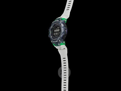 CASIO GBD-100SM-1A7ER G-Shock 200M 防水 防震 - 側面圖，黑色背景展示錶殼厚度