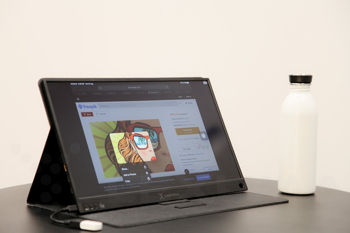 Lexuma XScreen Air - Wireless Portable Monitor 15.6 Ultra Slim 1920x1080 IPS 1080P Full HD with Built-in Battery SmartView Screen Mirroring projector