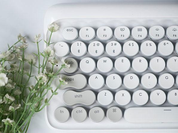Lofree -Wireless- Mac- Mechanical- Keyboard - Vernal- White - flower